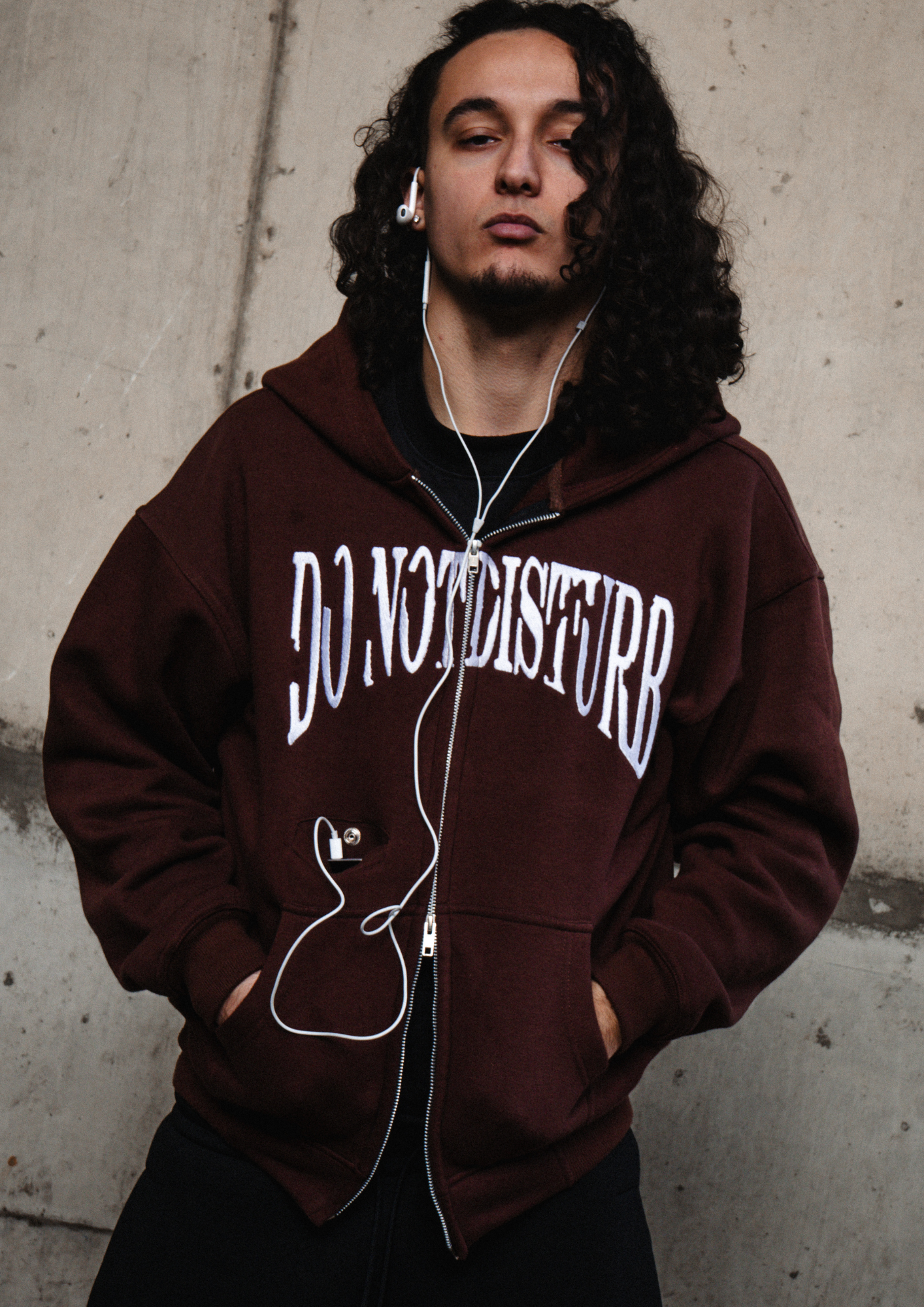 BROWN SIGNATURE ZIP UP HOODIE
